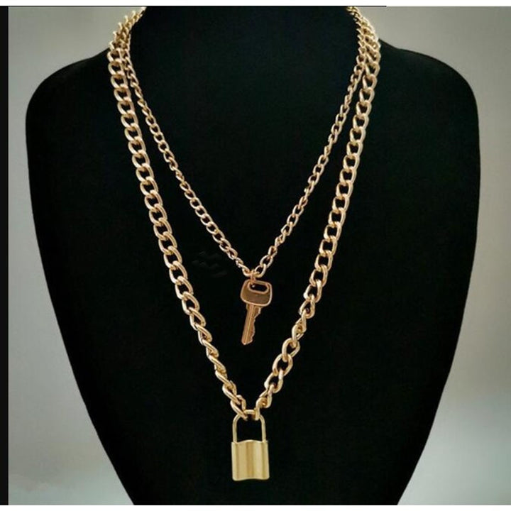 women fashion accessories chain padlock